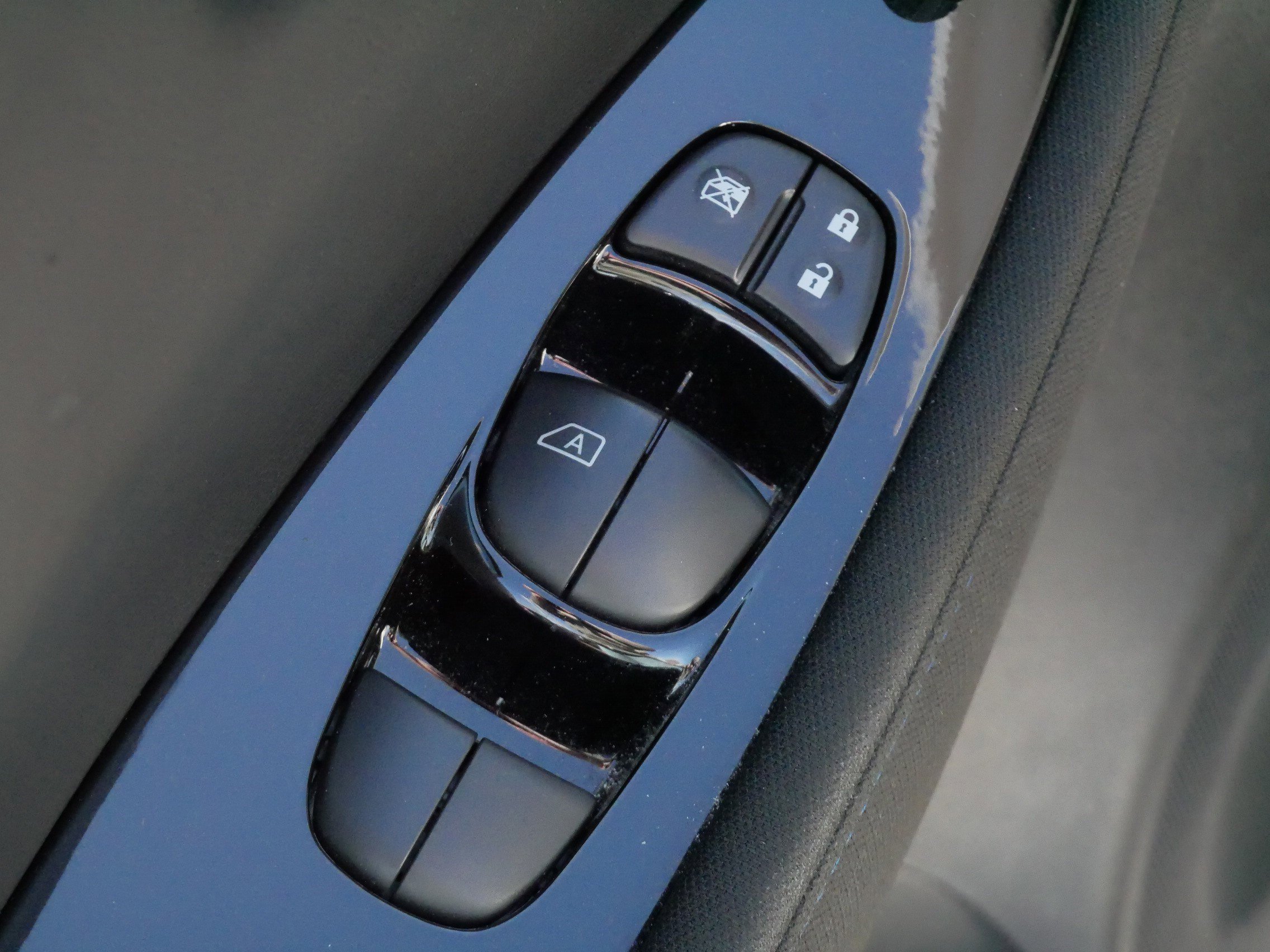 Used 2024 Nissan Leaf SV Plus image 19