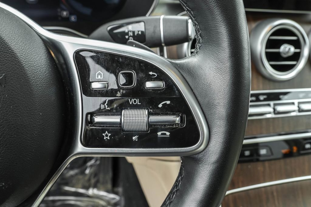 Used 2022 Mercedes-Benz GLC 300 4MATIC image 21