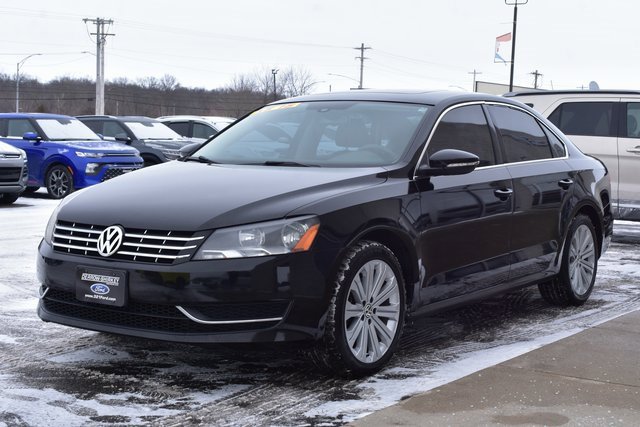 Used 2012 Volkswagen Passat TDI SE image 12