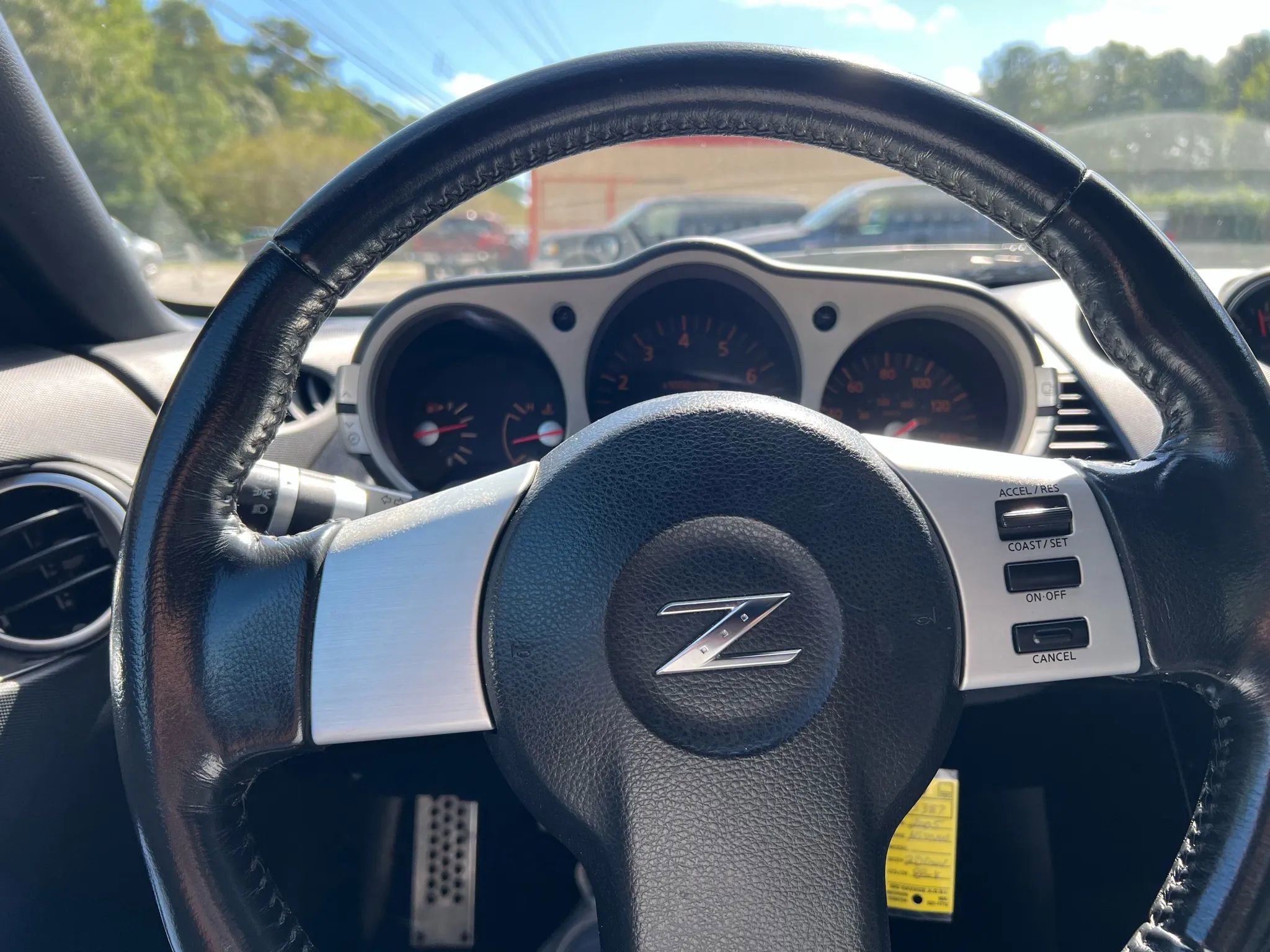 Used 2005 Nissan 350Z Touring image 13