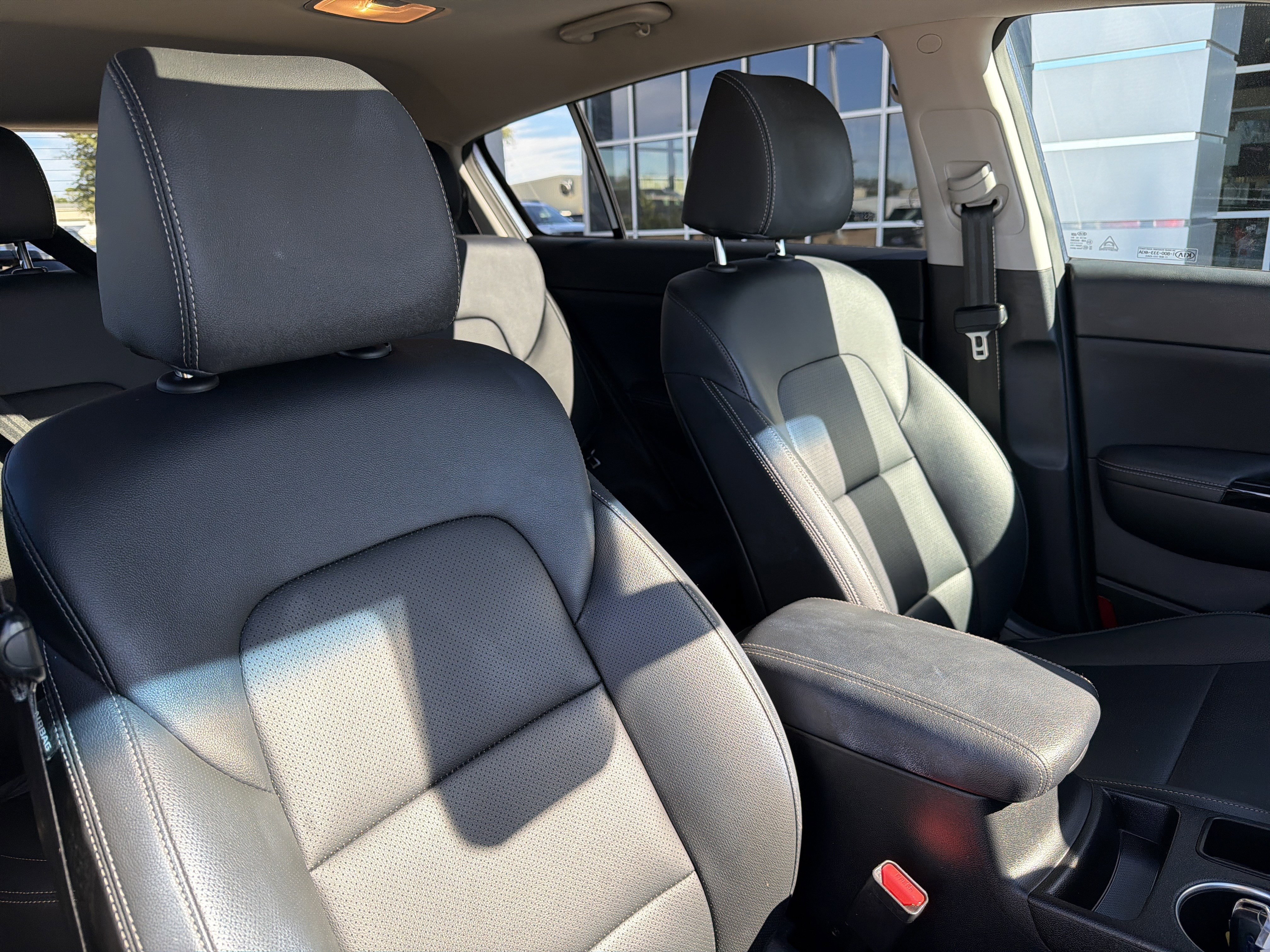 Used 2021 Kia Sportage EX image 7