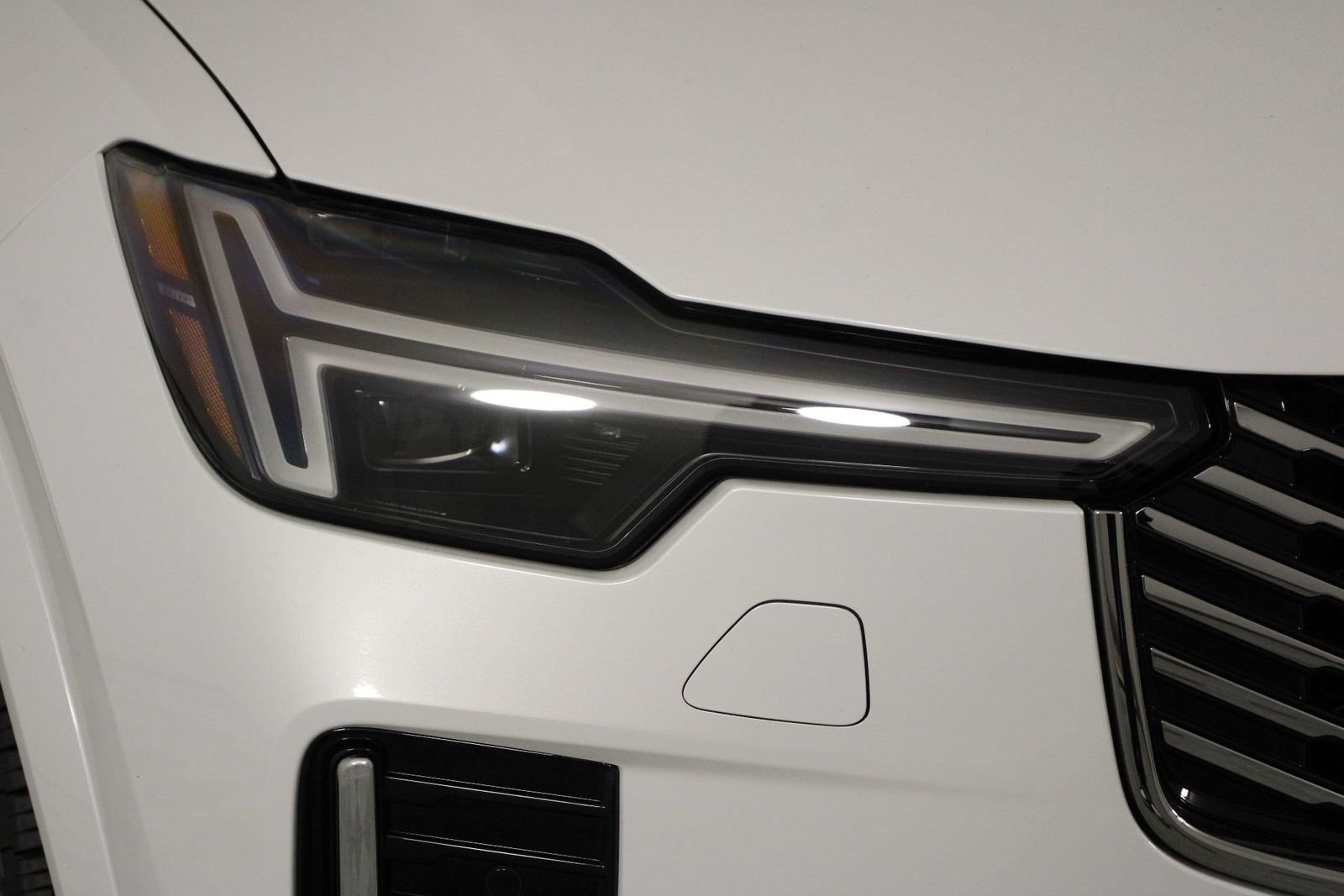 Certified 2026 Volvo XC90 B6 Plus AWD/4WD image 26