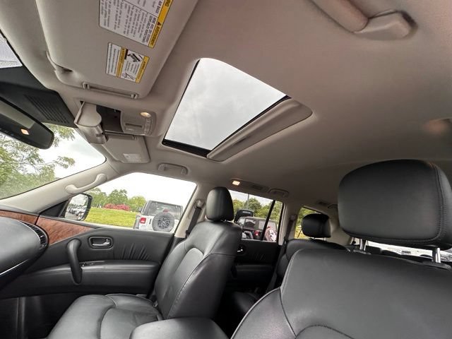 Used 2024 Nissan Armada SL w/ Captain's Chairs Package AWD/4WD image 17