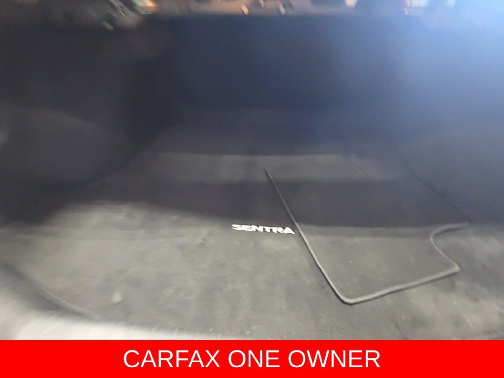 Used 2025 Nissan Sentra SR FWD image 13