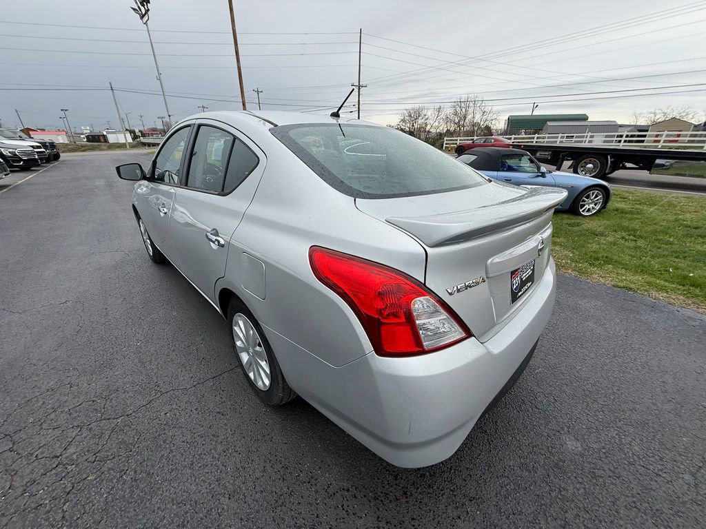 Used 2017 Nissan Versa SV image 5