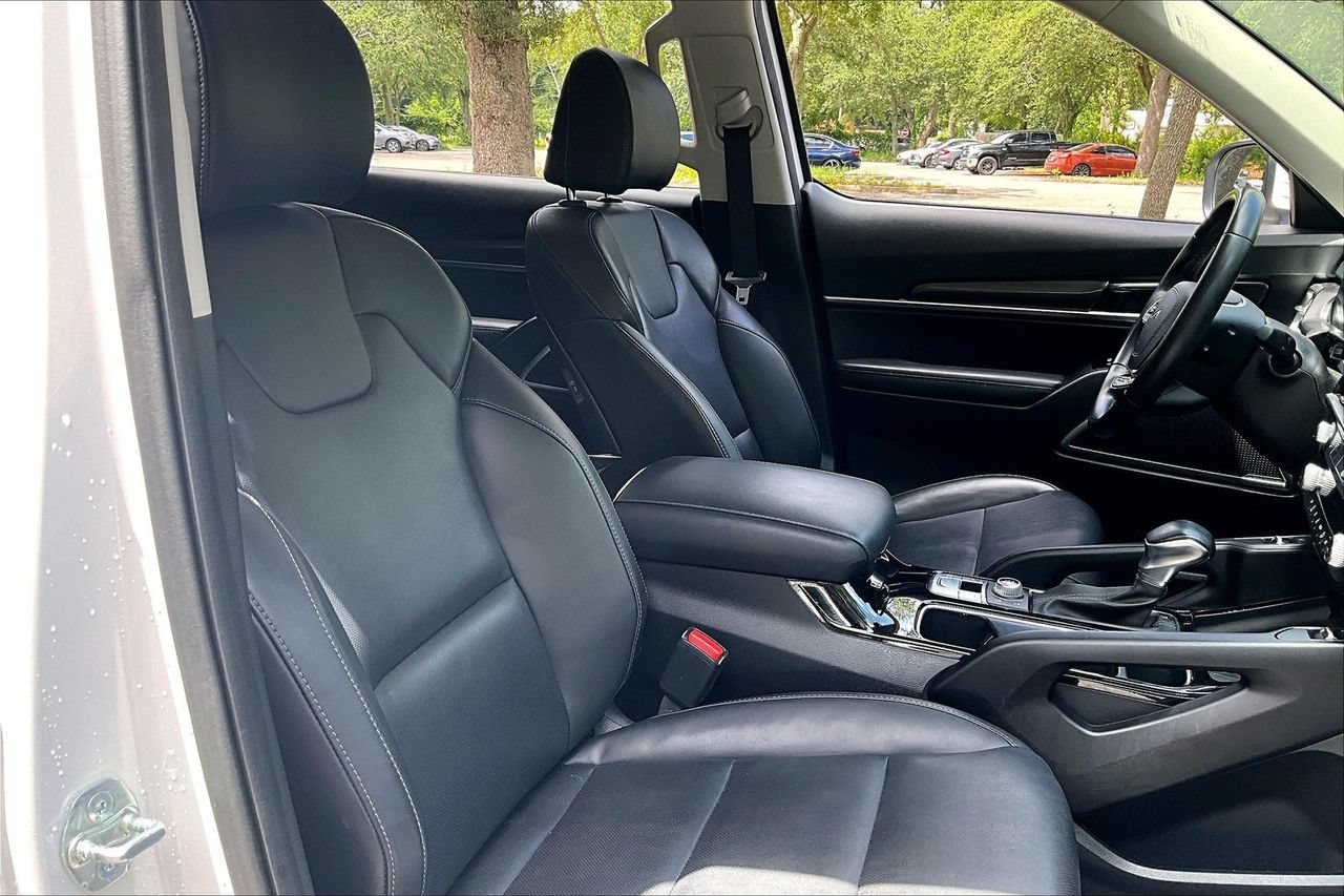 Used 2024 Kia Telluride S AWD/4WD image 29