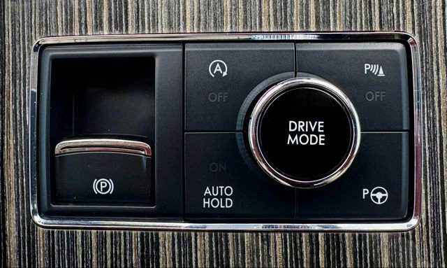 Used 2021 Lincoln Navigator L Black Label w/ Special Edition Package image 50