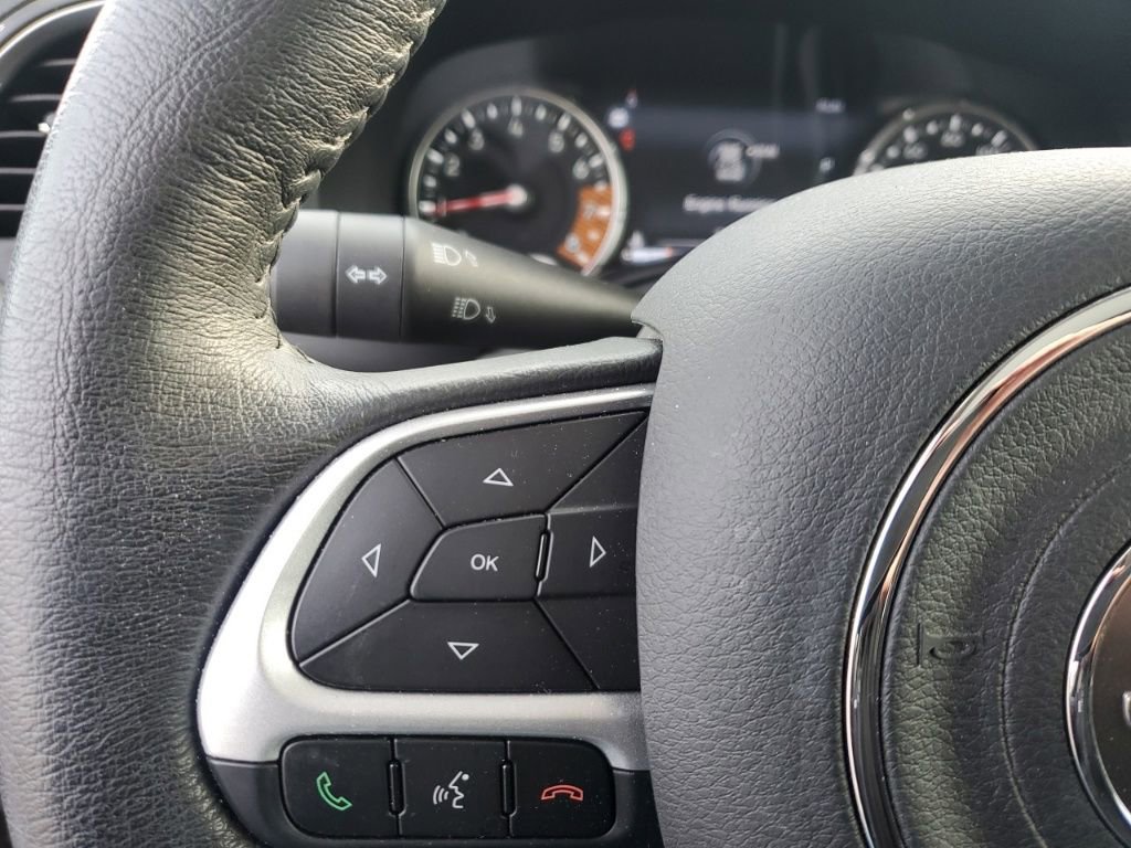 Used 2023 Jeep Renegade Limited w/ Sun/Sound Group image 16