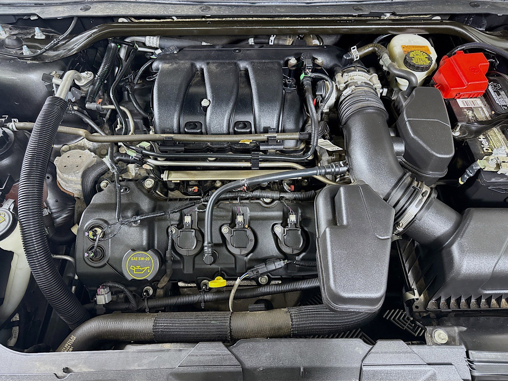 Used 2017 Ford Taurus SE image 38