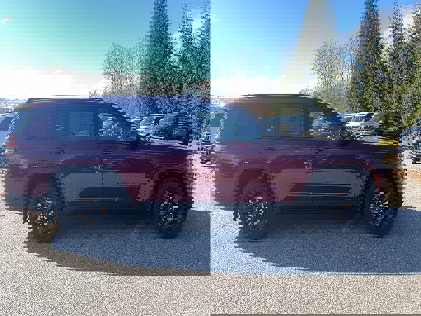 New 2025 Jeep Grand Cherokee L Altitude image 4