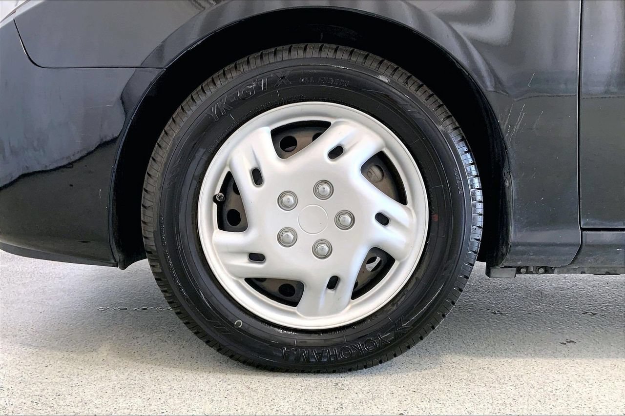 Used 2010 Hyundai Elantra GLS FWD image 8
