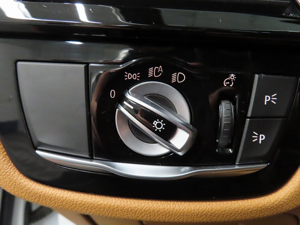 Used 2022 BMW 530i xDrive image 36