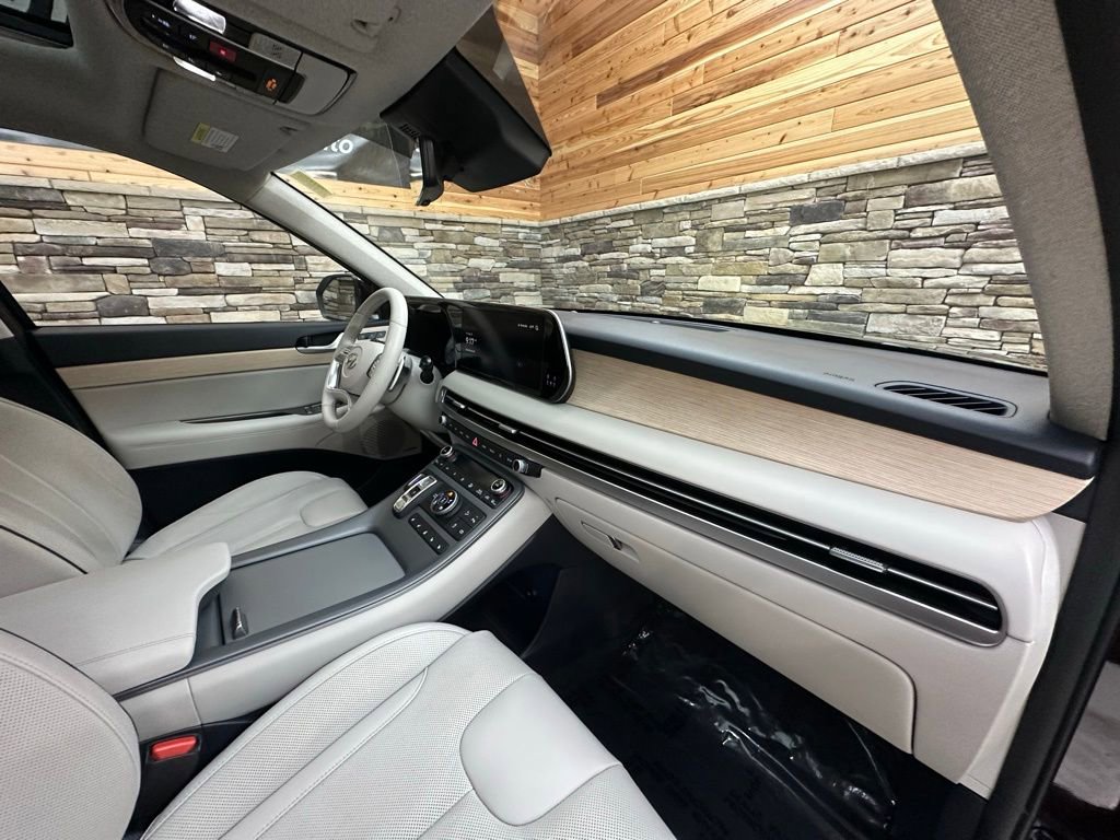 Certified 2023 Hyundai Palisade Limited image 13