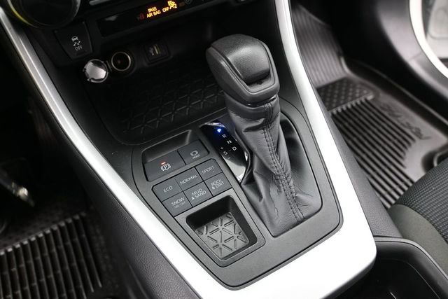 Certified 2023 Toyota RAV4 LE AWD/4WD image 23