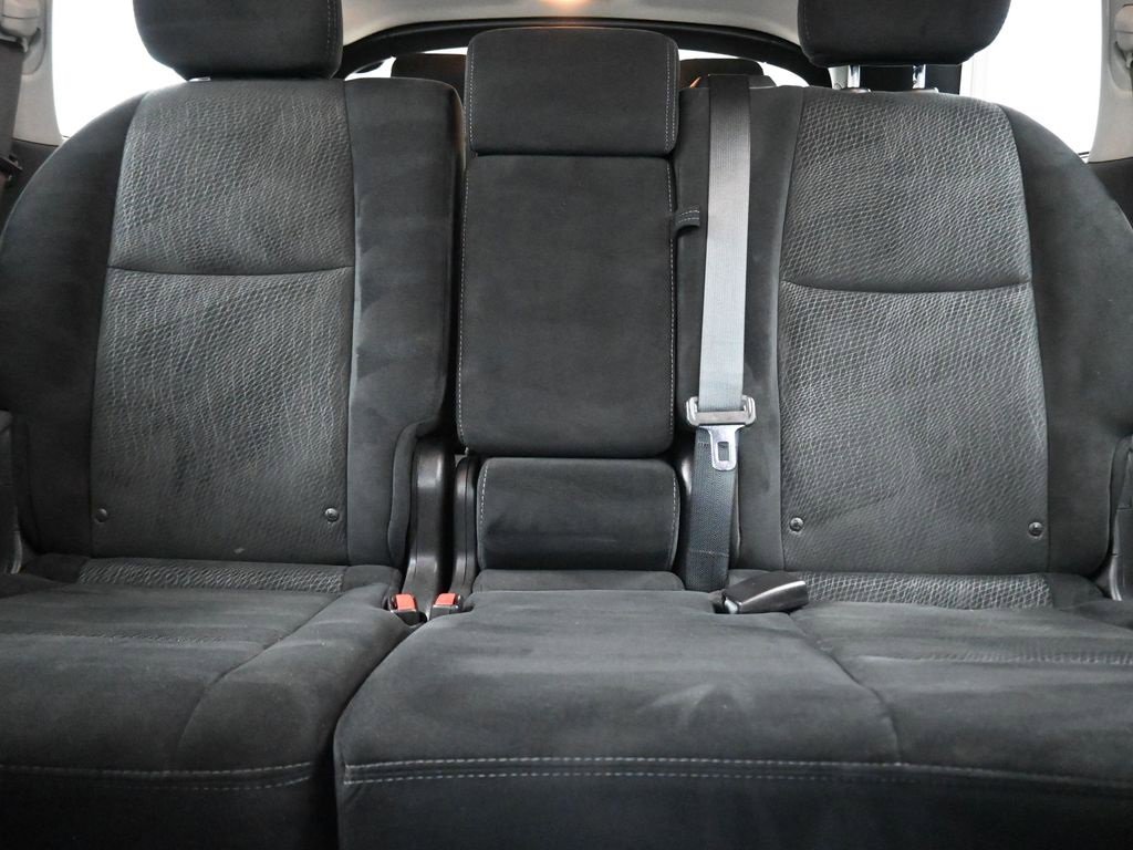 Used 2015 Nissan Pathfinder S image 27