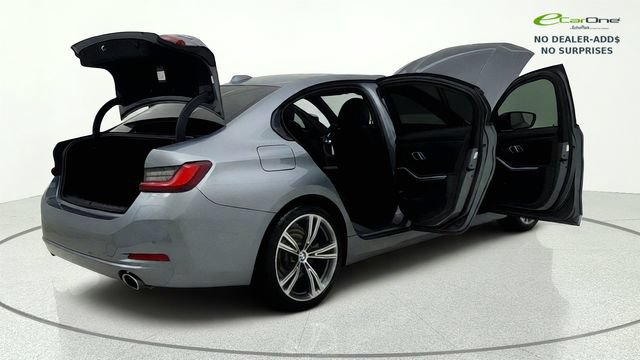 Used 2023 BMW 330i Sedan w/ Driving Assistance Package RWD image 20