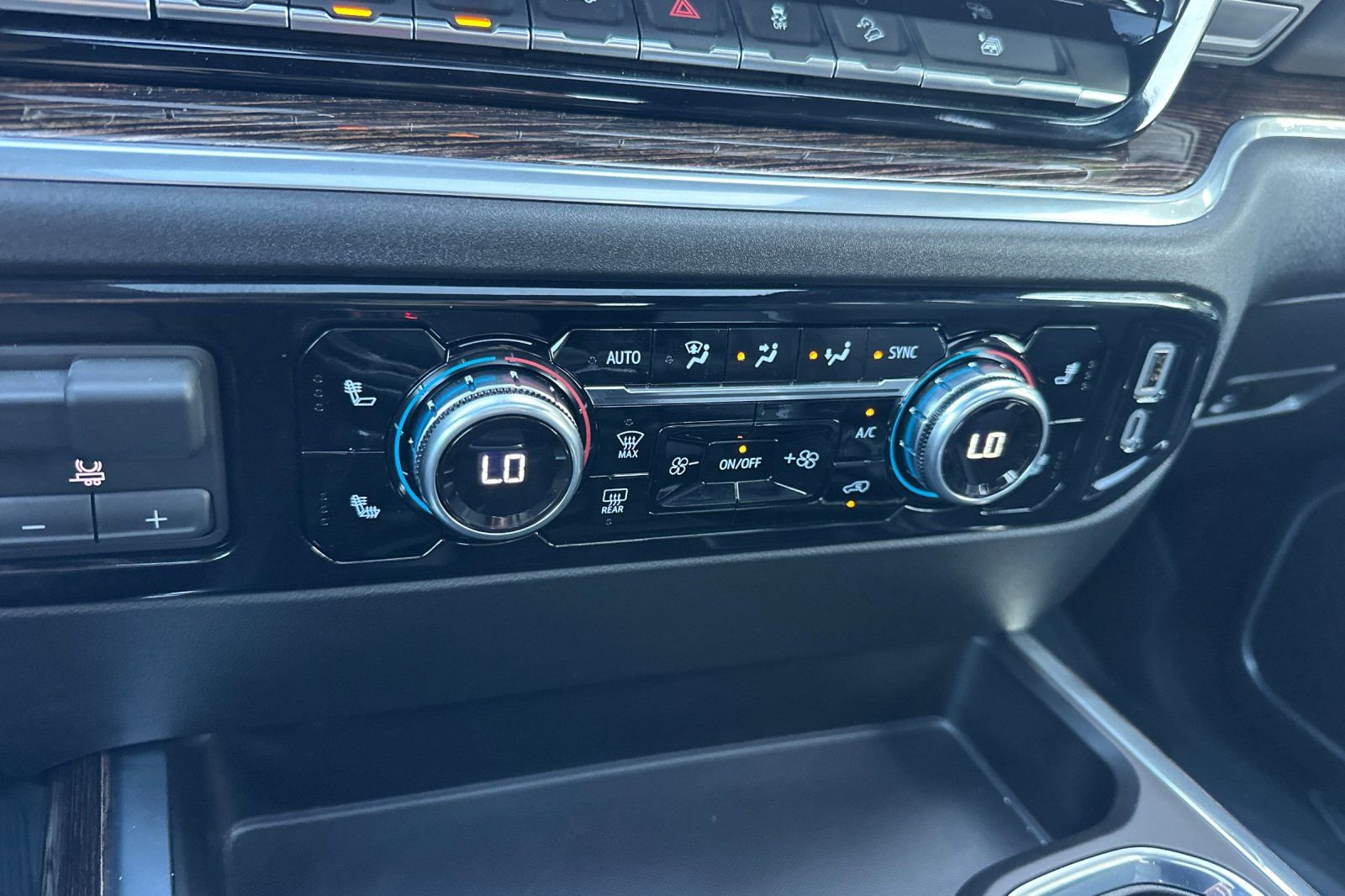 Used 2026 GMC Sierra 1500 Elevation w/ Elevation Premium Package AWD/4WD image 27