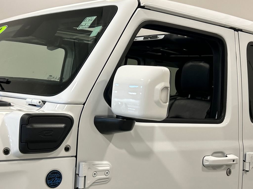 Used 2022 Jeep Wrangler Unlimited Sahara image 12