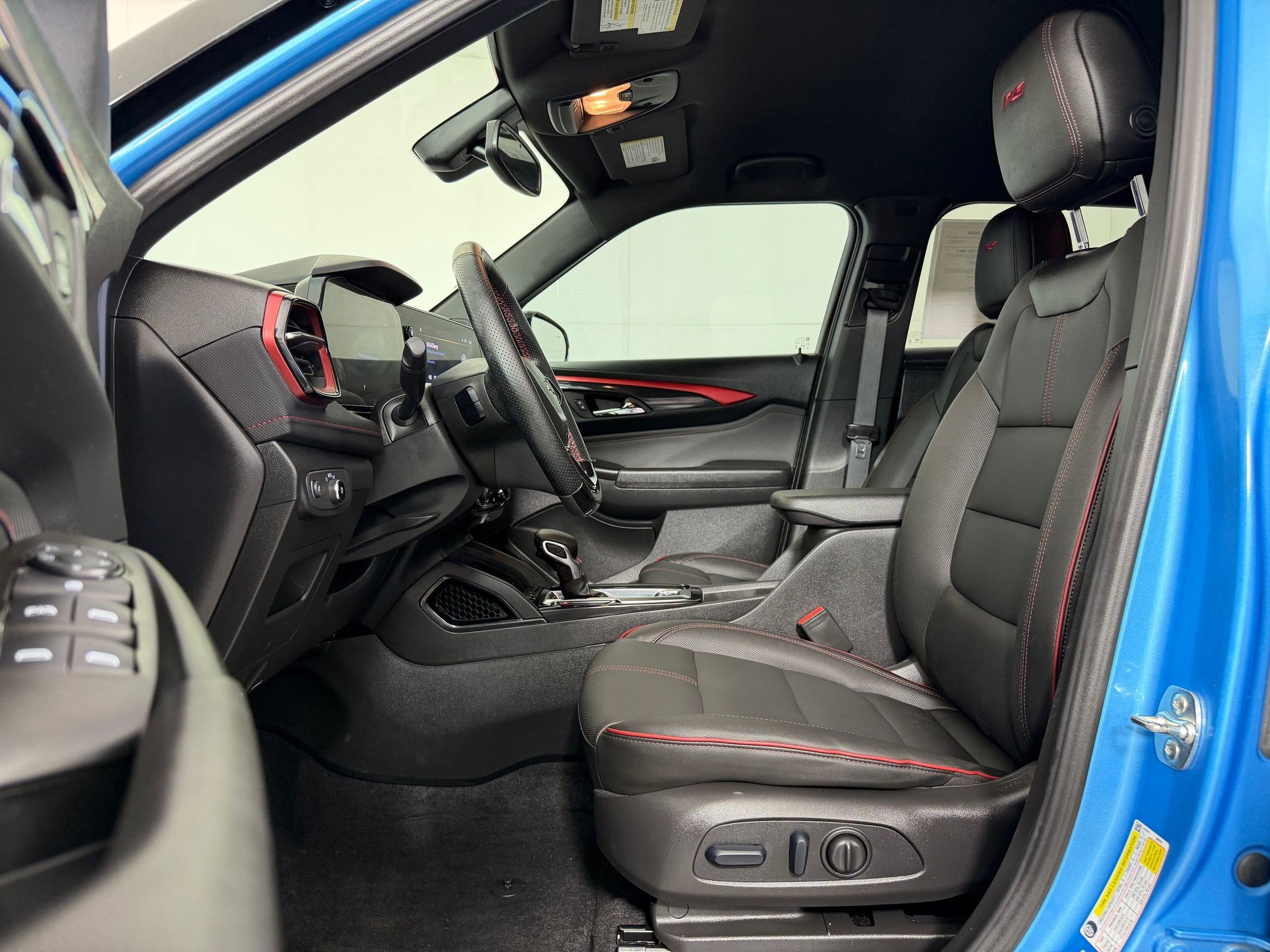 Used 2025 Chevrolet TrailBlazer RS w/ Convenience Package image 4