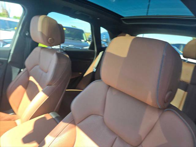 Used 2023 Audi Q5 2.0T Premium Plus w/ Premium Plus Package image 25