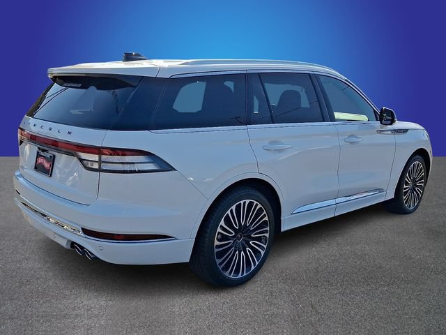 Certified 2025 Lincoln Aviator Black Label AWD/4WD image 4
