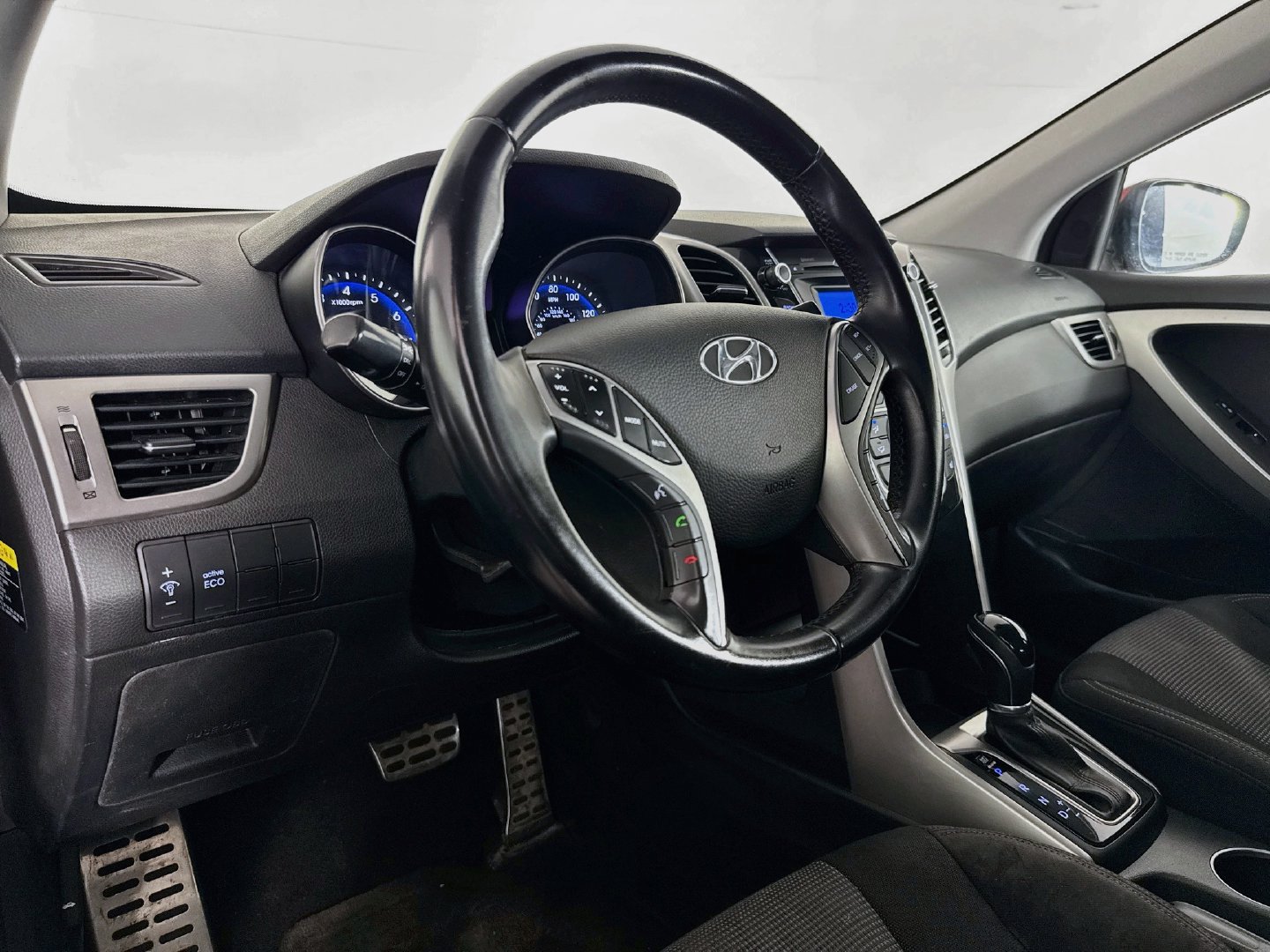 Used 2016 Hyundai Elantra GT w/ Option Group 02 FWD image 19
