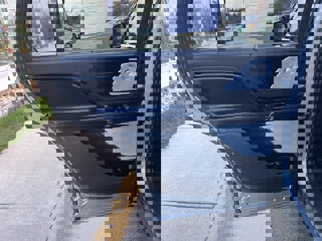 Used 2023 Lincoln Aviator Grand Touring w/ Equipment Group 301A image 18