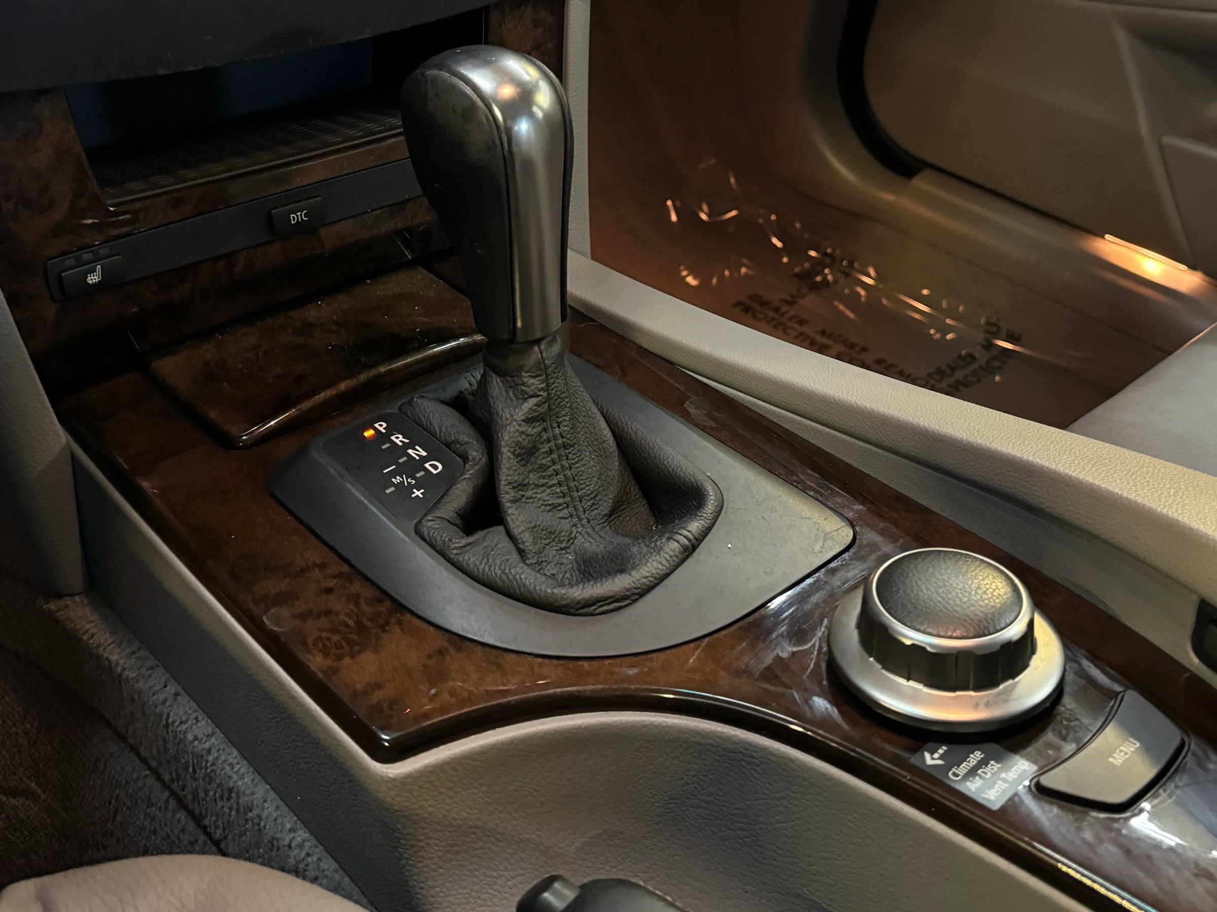 Used 2006 BMW 530xi Wagon image 22