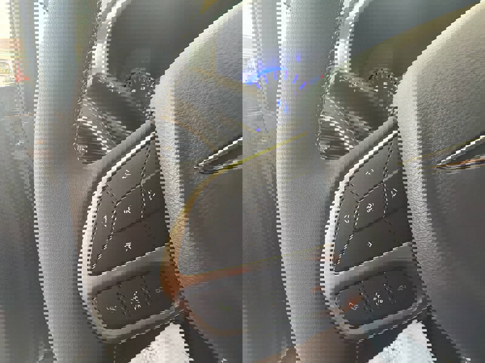 New 2026 Chrysler Pacifica Select image 50