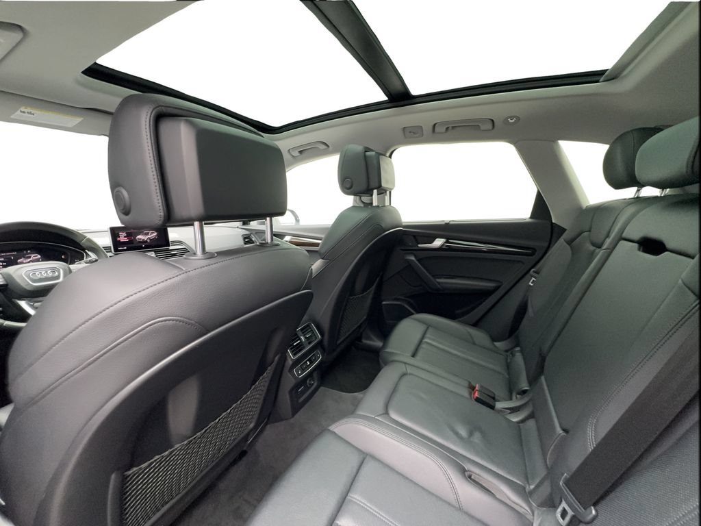 Used 2019 Audi Q5 Prestige w/ Prestige Package AWD/4WD image 23