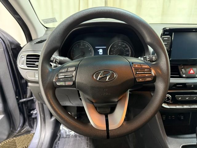 Used 2018 Hyundai Elantra GT FWD image 17
