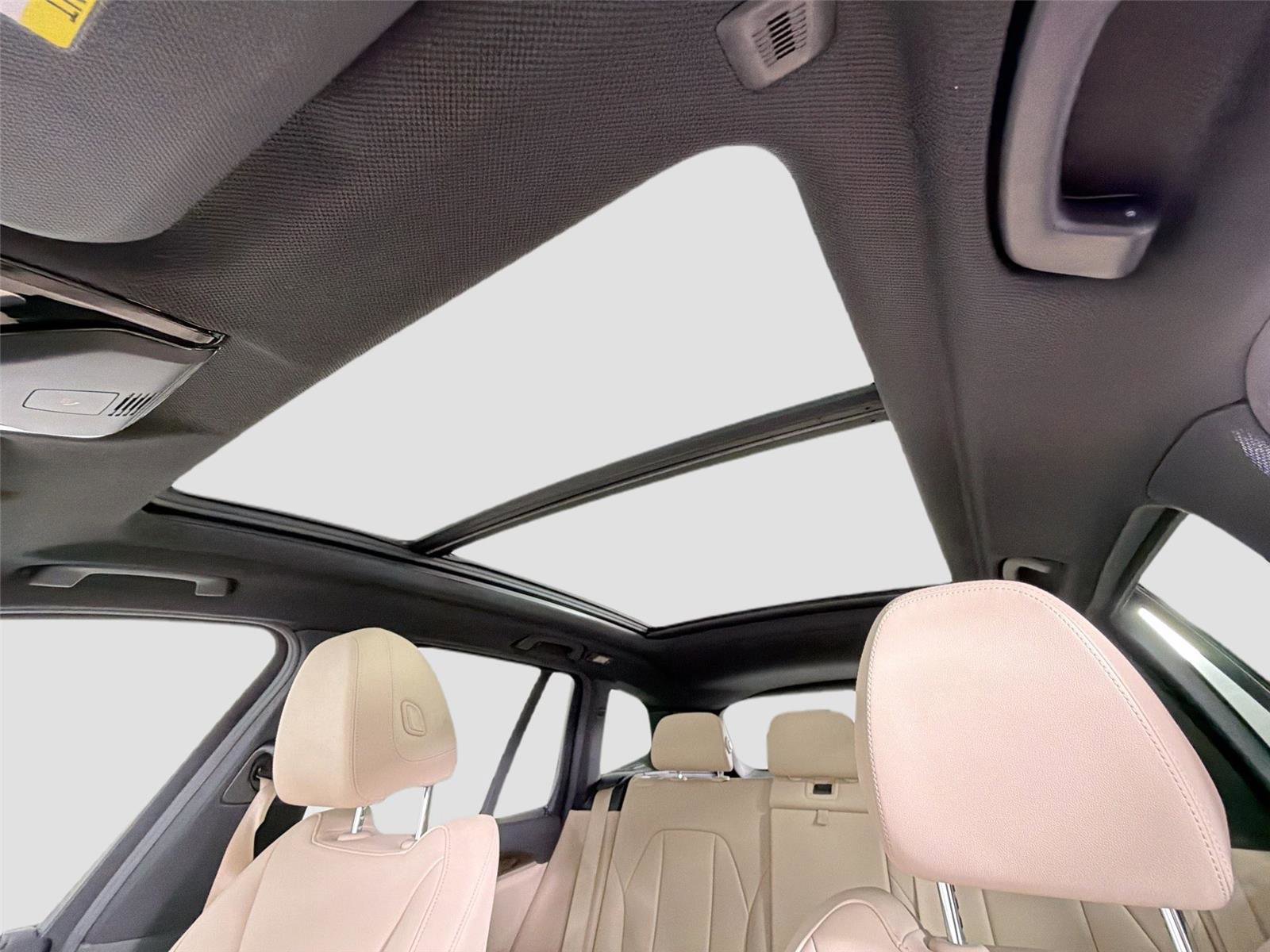 Used 2019 BMW X3 sDrive30i w/ Driving Assistance Package RWD image 18