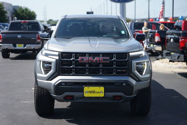 Used 2024 GMC Canyon AT4 w/ AT4 Premium Package AWD/4WD image 3