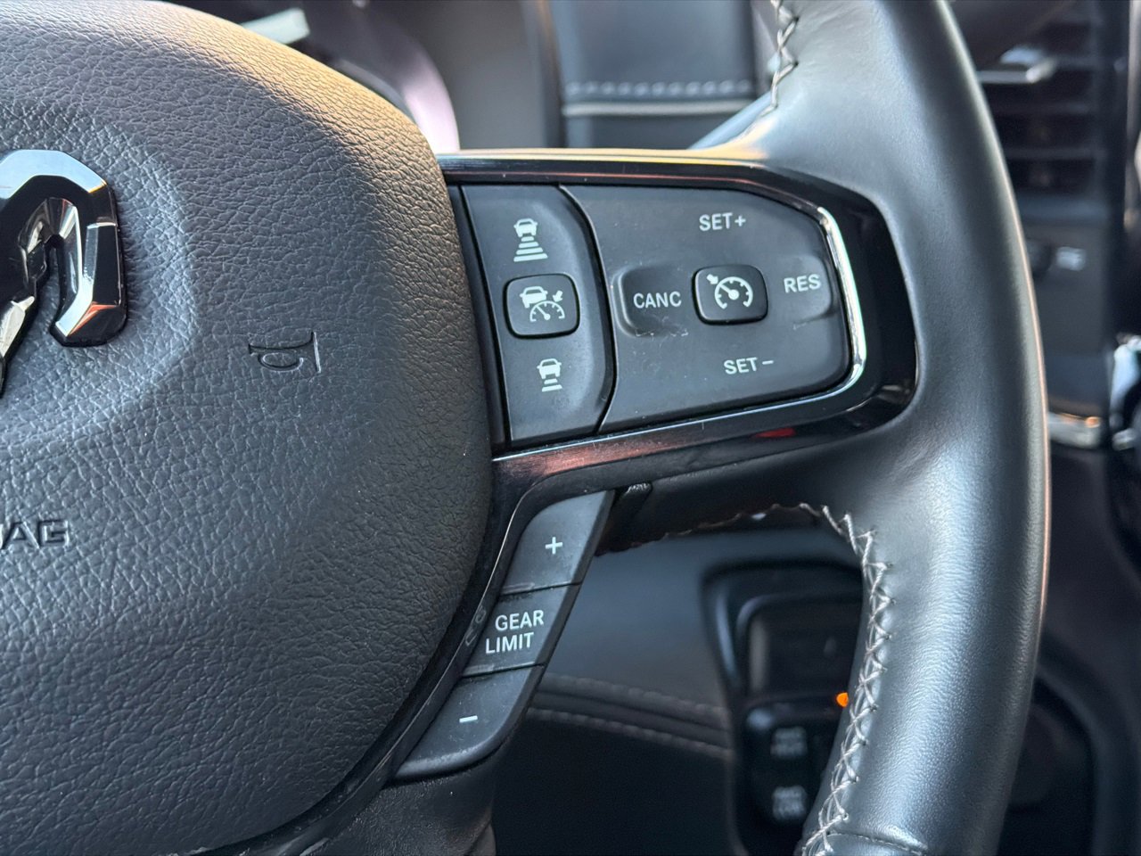 Used 2023 RAM 2500 Limited image 23