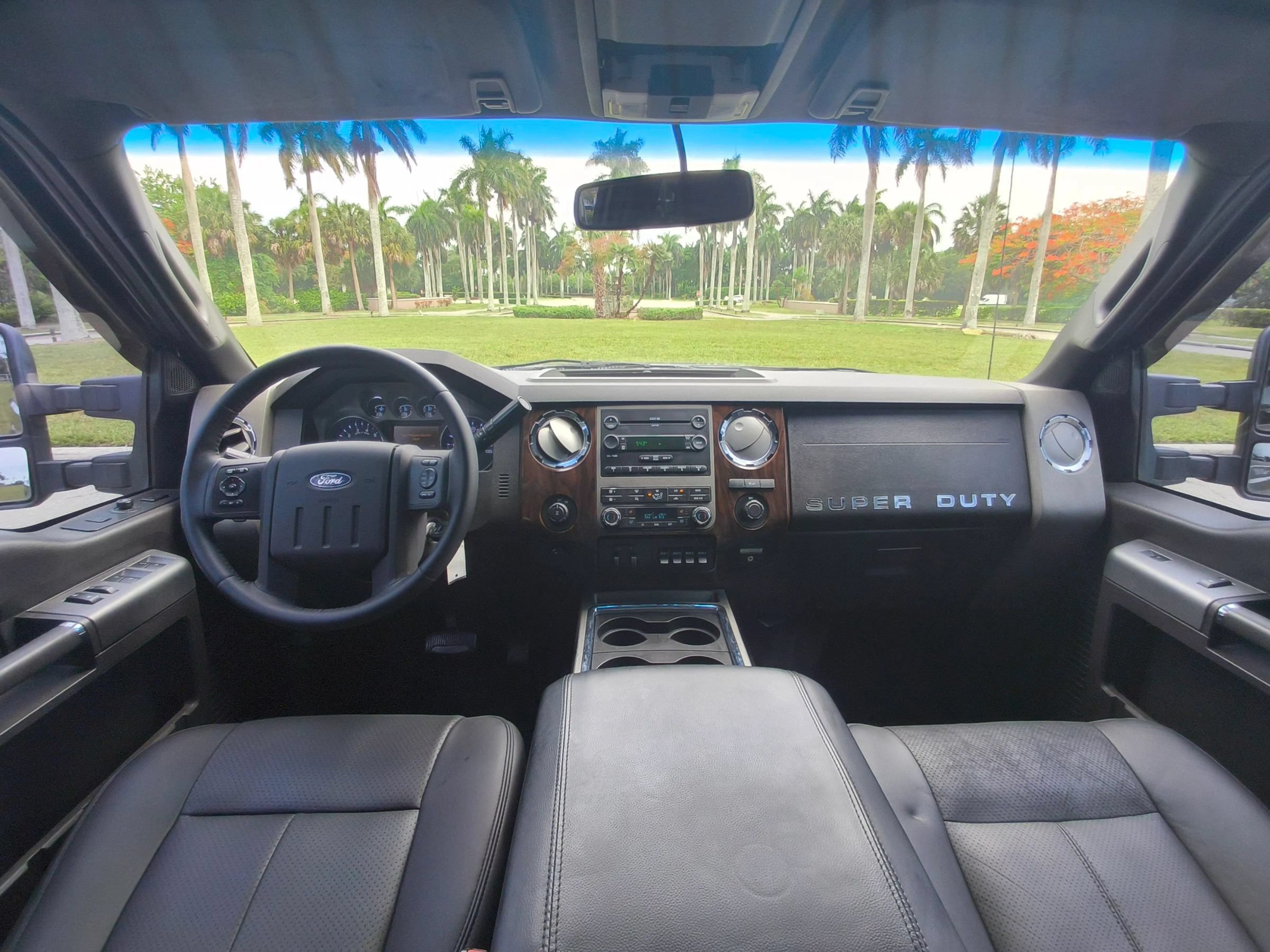 Used 2011 Ford F250 Lariat w/ Lariat Interior Pkg RWD image 16