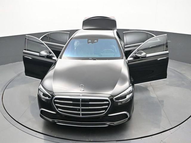 Used 2024 Mercedes-Benz S 580 4MATIC Sedan image 31
