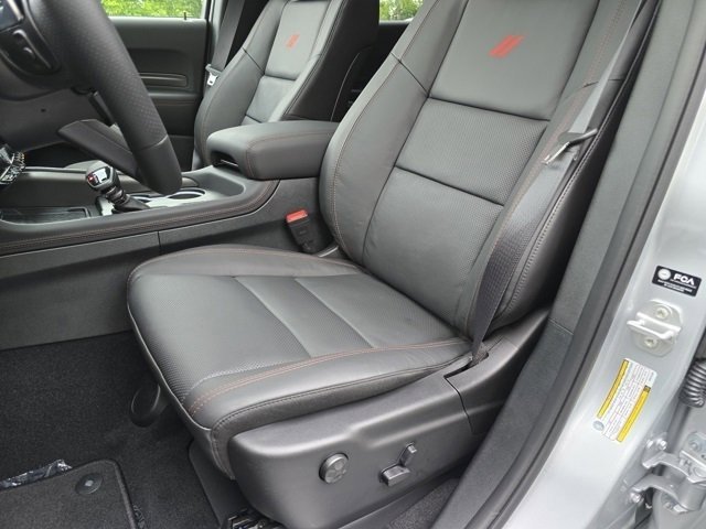 Used 2025 Dodge Durango GT image 4