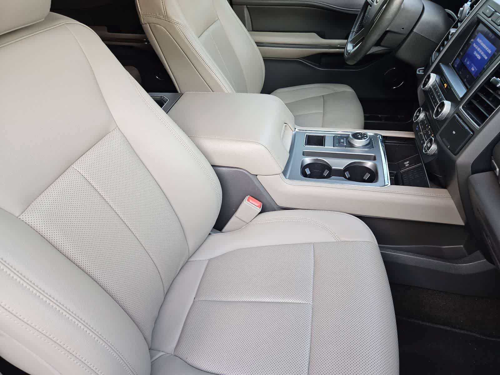 Used 2021 Ford Expedition XLT RWD image 12