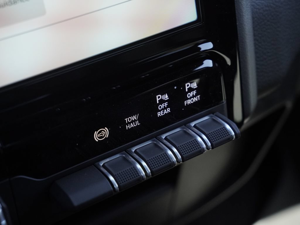 New 2026 RAM 2500 Big Horn AWD/4WD image 17