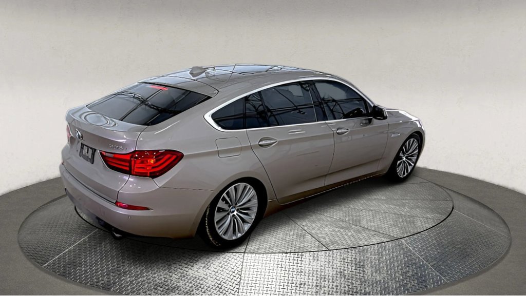 Used 2016 BMW 535i Gran Turismo xDrive image 2