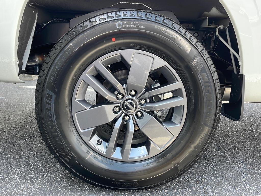 New 2025 Nissan Frontier SV image 24