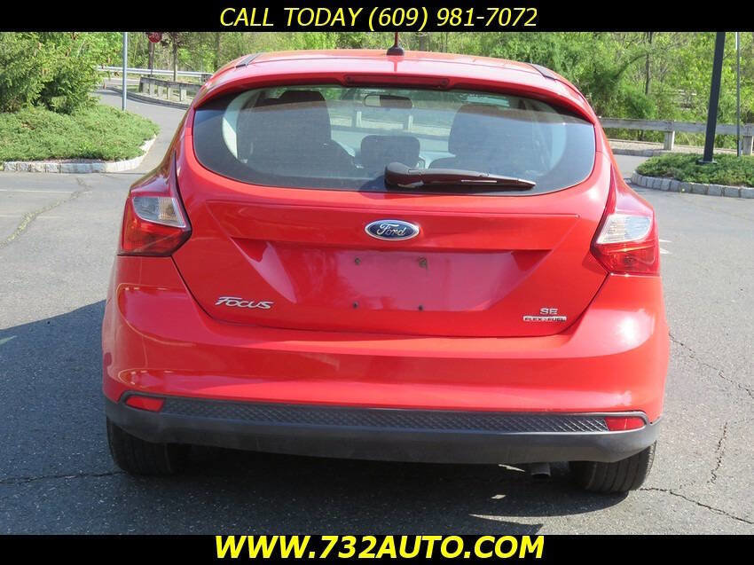 Used 2014 Ford Focus SE FWD image 8