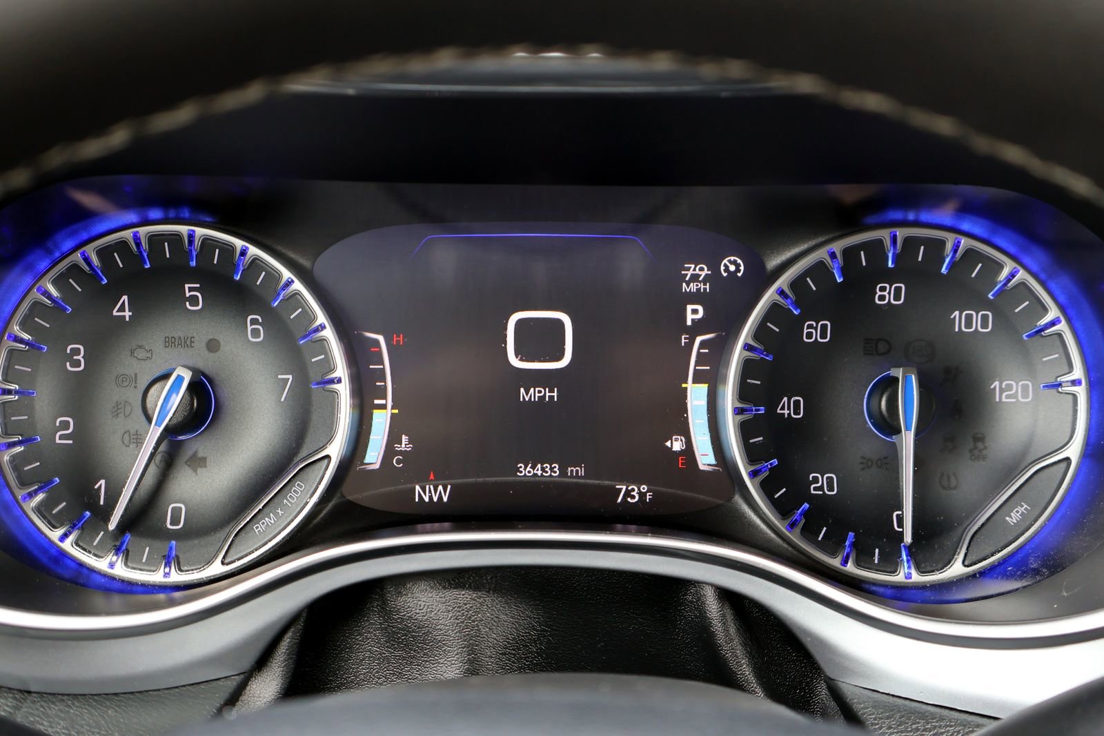 Used 2025 Chrysler Pacifica Limited FWD image 29