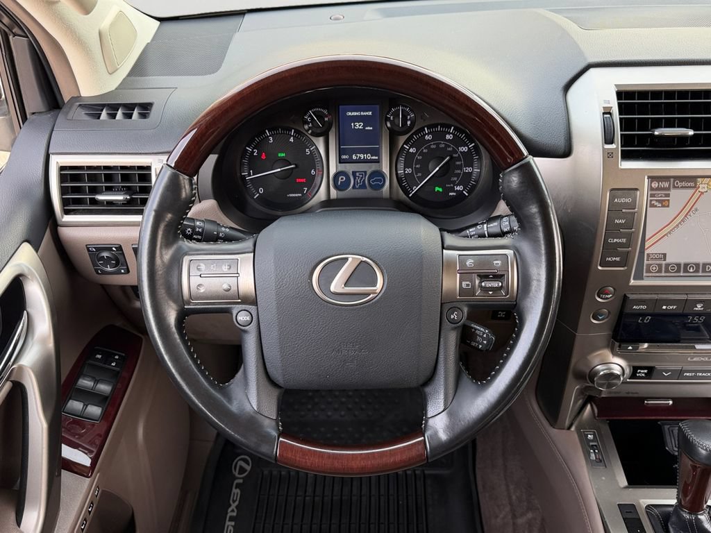 Used 2019 Lexus GX 460 Premium AWD/4WD image 18