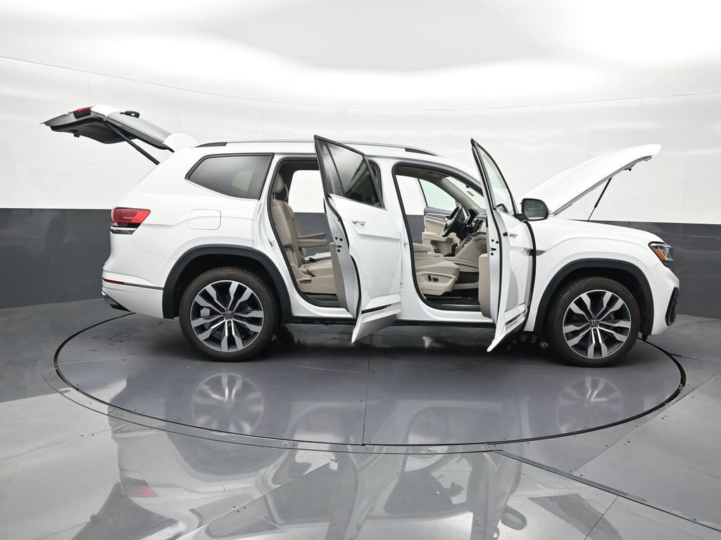 Used 2021 Volkswagen Atlas SEL R-Line FWD image 33