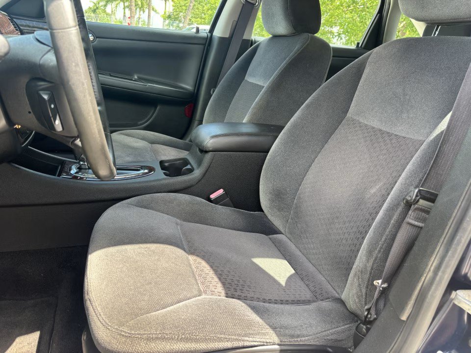 Used 2012 Chevrolet Impala LT FWD image 14
