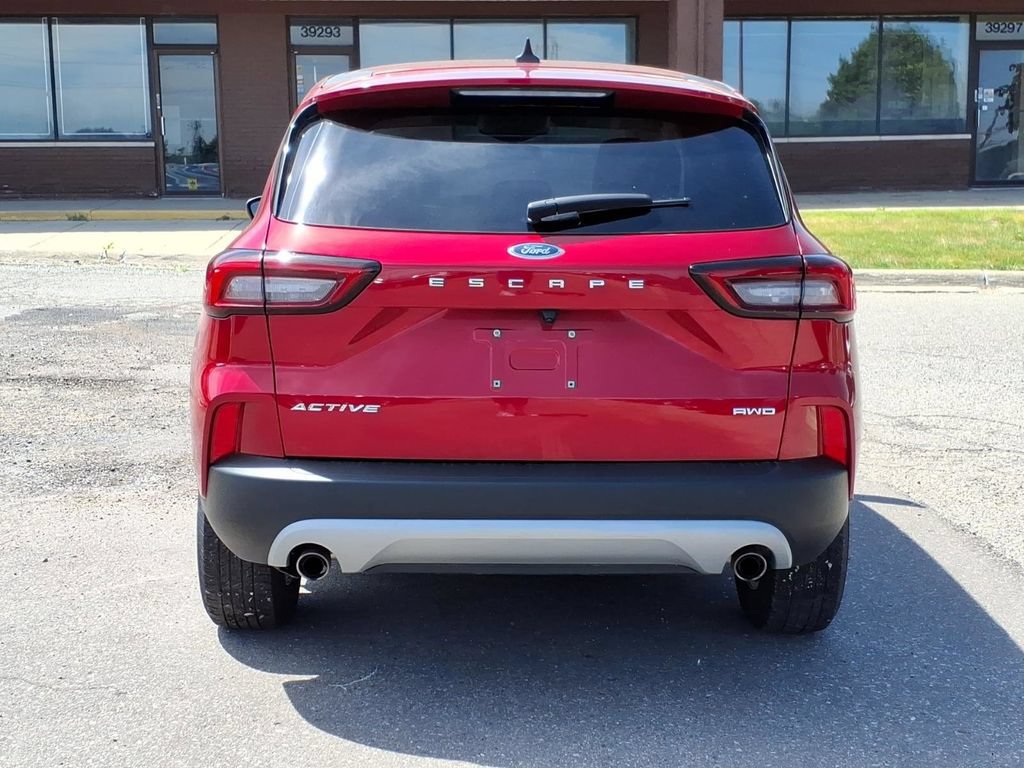 Certified 2023 Ford Escape Active AWD/4WD image 4