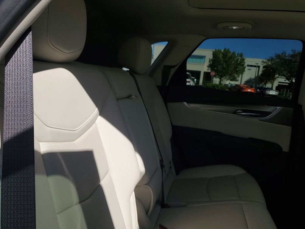 Certified 2023 Cadillac XT5 Premium Luxury w/ Technology Package image 24