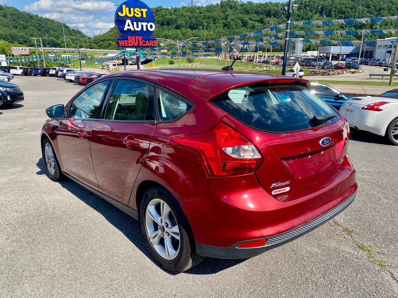 Used 2014 Ford Focus SE FWD image 5