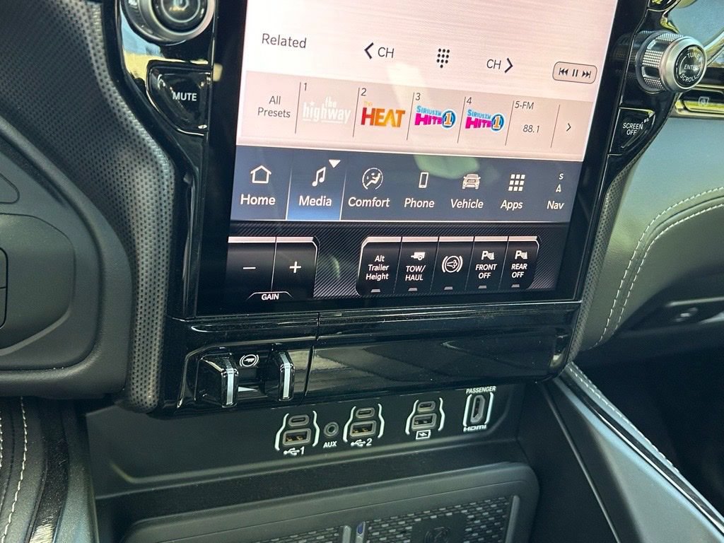 New 2026 RAM 3500 Limited AWD/4WD image 60